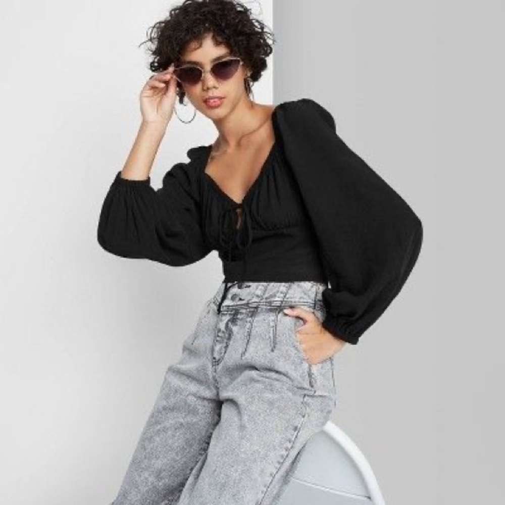 Black milkmaid style crop blouse XL